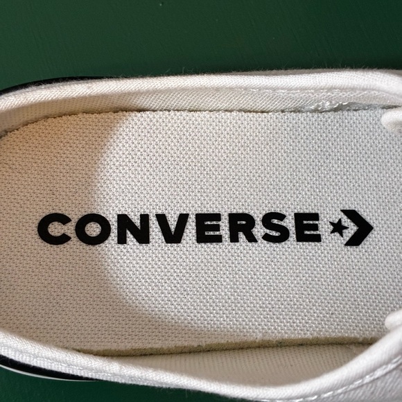 Converse Women’s White Chuck Taylor Slip On 7.5 - Picture 4 of 8